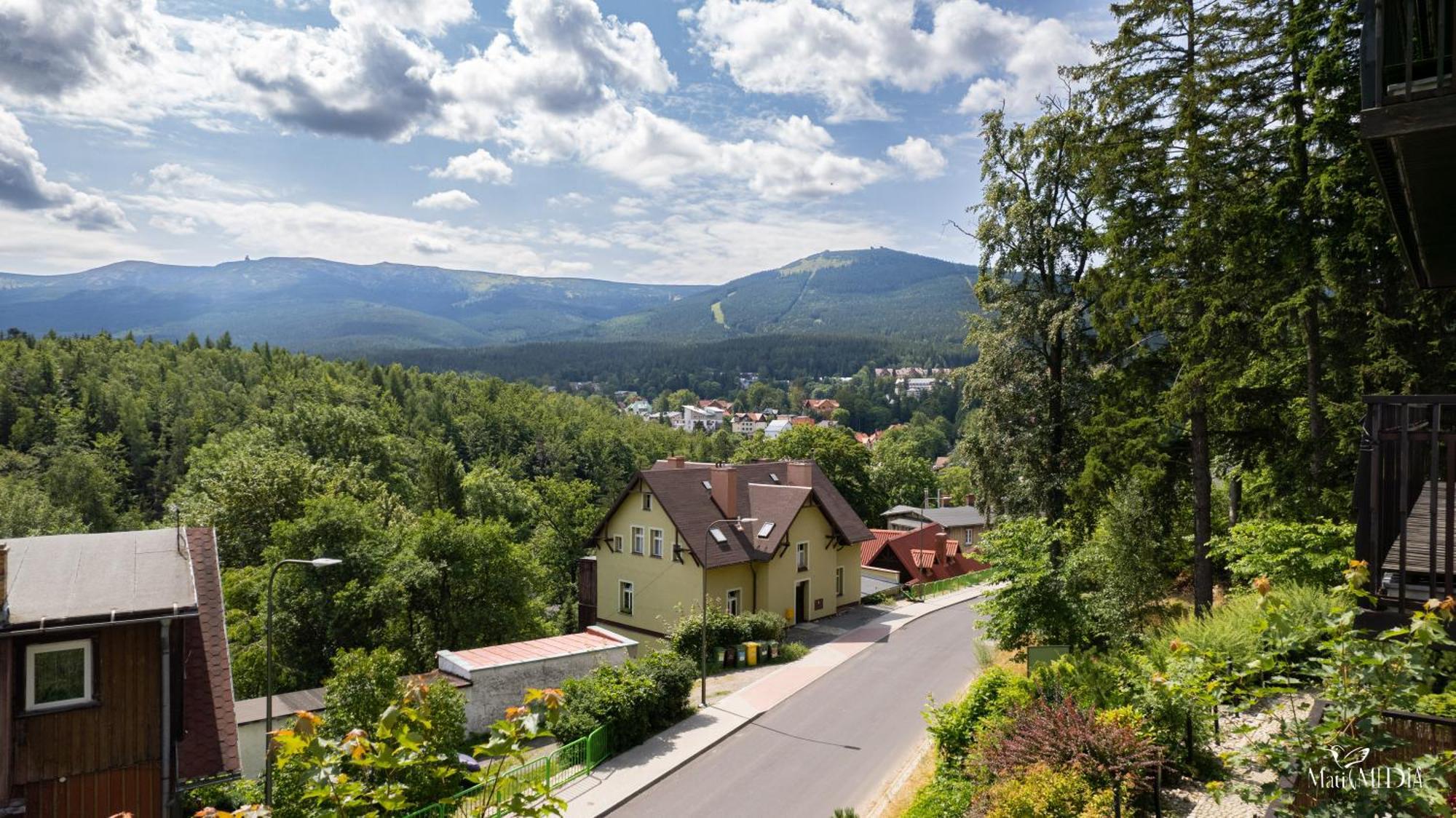 Apartament Panorama Gor - Centrum Miasta Z Widokiem Na Szrenice 斯克拉斯卡波伦巴 外观 照片