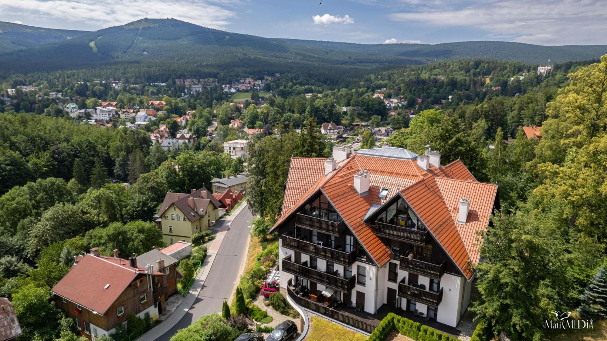 Apartament Panorama Gor - Centrum Miasta Z Widokiem Na Szrenice 斯克拉斯卡波伦巴 外观 照片