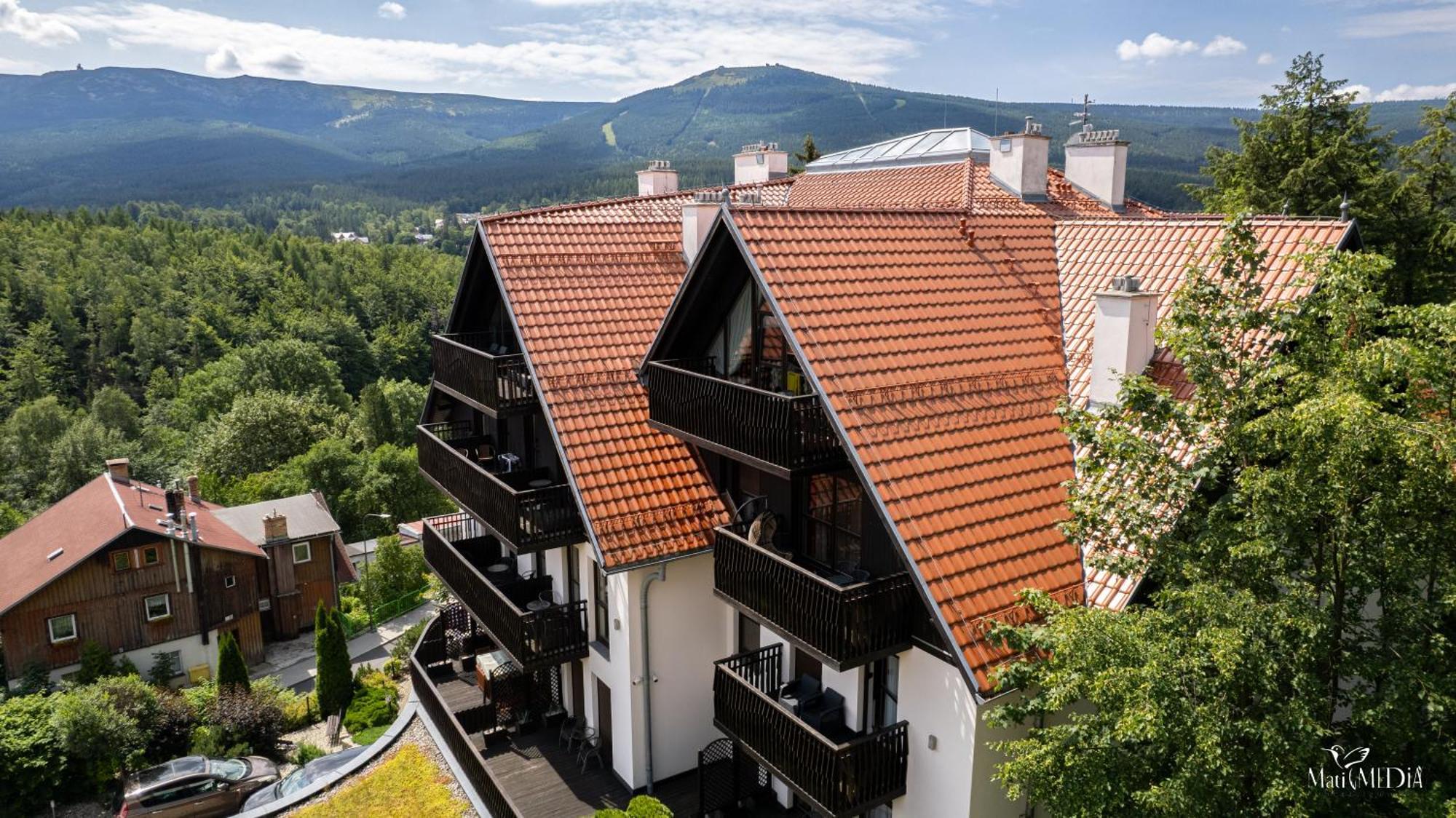 Apartament Panorama Gor - Centrum Miasta Z Widokiem Na Szrenice 斯克拉斯卡波伦巴 外观 照片